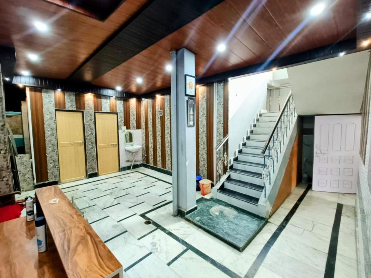 Mohit Paying Guest House Varanasi Exterior foto