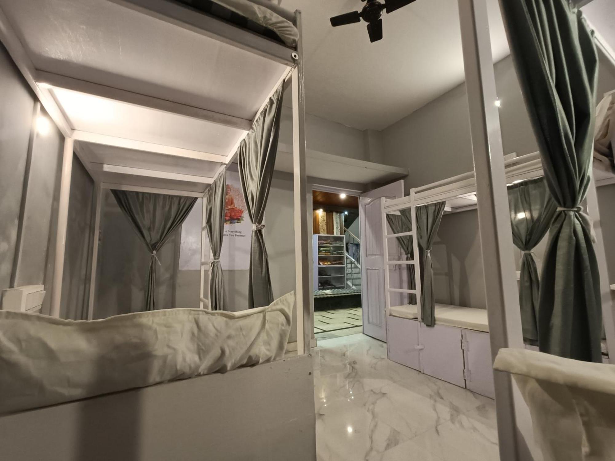 Mohit Paying Guest House Varanasi Exterior foto
